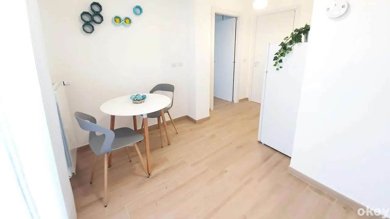 Blue Sky Rooftop Apartments - Bari Policlinico